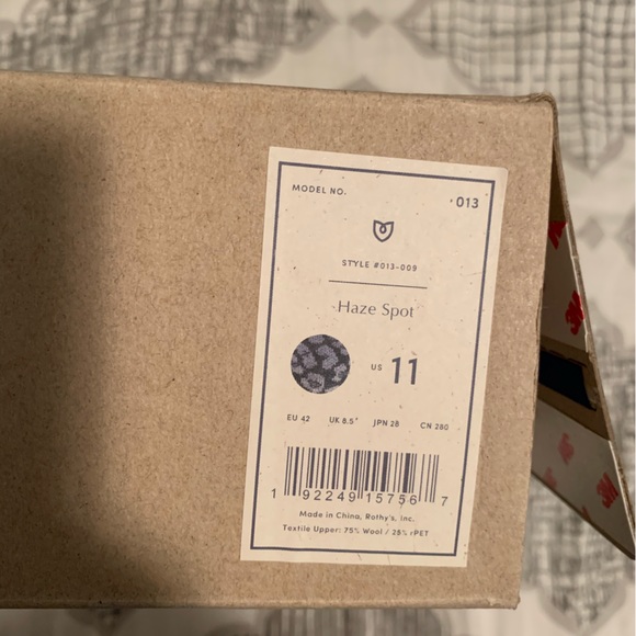 New, gray leopard Rothy round toe flats - Picture 2 of 7